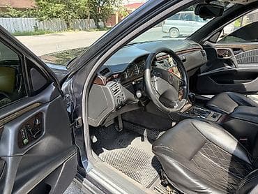 2 8: Mercedes-Benz E-Class: 1996 г., 4.2 л, Автомат, Бензин, Седан — 10