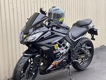 Скутеры: Спортбайк Kawasaki, 250 куб. см, Бензин, Взрослый, Б/у — 1