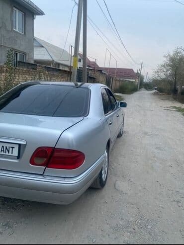 Mercedes-Benz E-Class: 1998 г., 2.4 л, Механика, Бензин, Седан