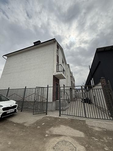 большой сад: Продаётся таунхаус 🏡 📍 Локация: район Селекционное, ул. Муромская — 2
