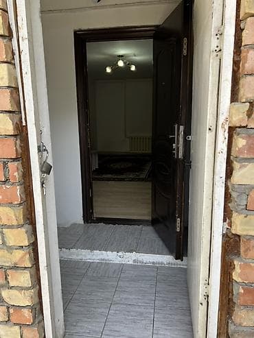 сдаю комнату с подселением: 20 м², С мебелью — 9