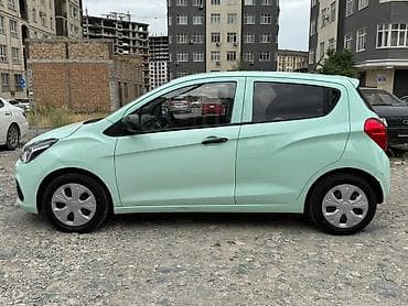 2017: Chevrolet Spark: 2017 г., Бензин, Хэтчбэк — 5