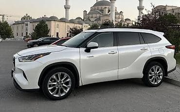 водный катер: Toyota Highlander: 2020 г., 2.5 л, Автомат, Гибрид, Кроссовер — 2