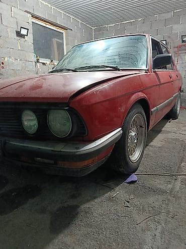 BMW 5 series: 1987 г., 2.4 л, Механика, Дизель, Седан