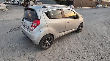 210 mers: Chevrolet Spark: 2014 г., 1 л, Автомат, Бензин, Лифтбек — 8
