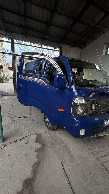 jon deer: Kia BONGO: 2013 г., Механика, Пикап — 1