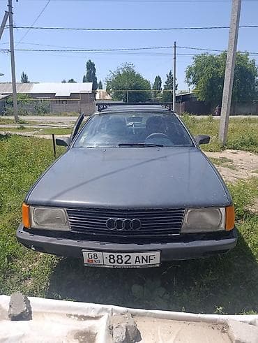 Audi 100: 1986 г., 1.8 л, Механика, Бензин, Седан