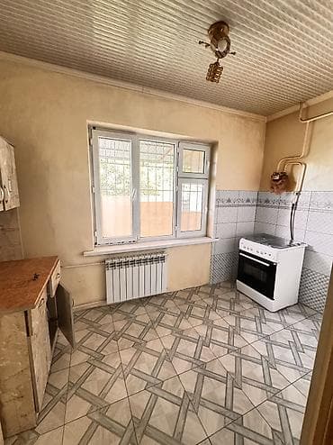 aurum building: 1 комната, 40 м², 105 серия, 1 этаж, Старый ремонт — 3