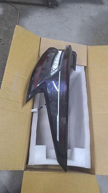 Автохимия: Задняя светодиодная фара (левый фонарь) для автомобиля - Тип — 3