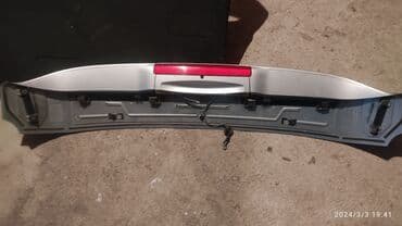 рейлинги харриер: Задний спойлер Honda 2005 г., Б/у, Оригинал — 2