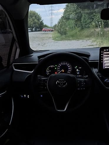 e klass: Toyota Corolla: 2022 г., 1.8 л, Вариатор, Гибрид, Седан — 10
