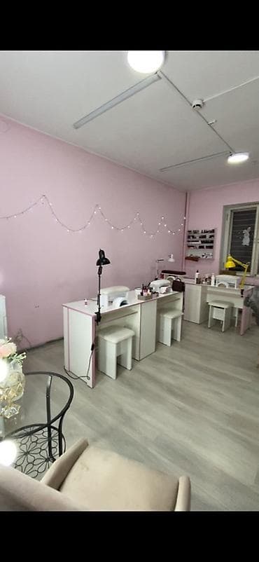 неоновый шнур: Ногтевой сервис и уход за руками - Маникюр и покрытие: классический — 1