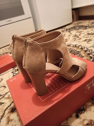 Босоножки, сандалии, шлепанцы: Босоножки, состояние хорошее — 3