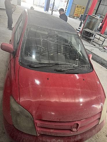 suzuki gn: Toyota Ist: 2002 г., 1.5 л, Автомат, Бензин, Хэтчбэк — 4