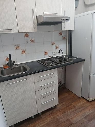 Недвижимость: 3 комнаты, 57 м², 104 серия, 6 мкр 104 серия, 2 этаж, Косметический ремонт — 7