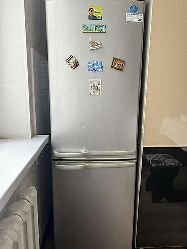 Холодильник двухкамерный, серебристый (нержавеющее/металлик), с нижней