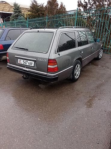 Унаа сатуу: Mercedes-Benz W124: 1991 г., 2.3 л, Кол менен иштөөчү, Бензин, Универсал — 3
