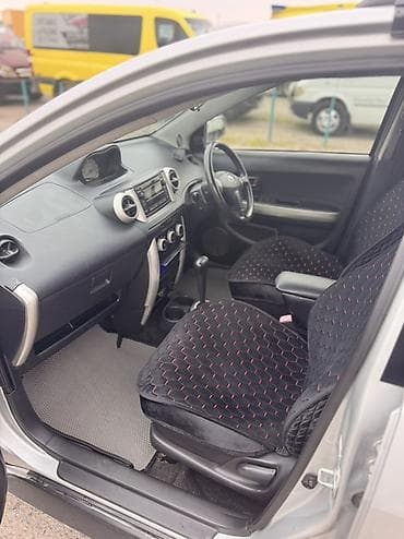 step: Toyota Ist: 2003 г., 1.3 л, Автомат, Бензин, Хэтчбэк — 6