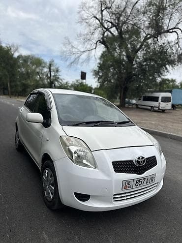 byd e7: Toyota Vitz: 2006 г., 1.3 л, Автомат, Бензин, Седан — 1