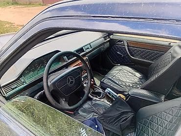 саната зеркала: Mercedes-Benz W124: 1990 г., 2.3 л, Механика, Бензин, Седан — 4