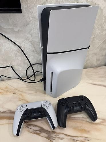 Игровая приставка Sony PlayStation 5 (модель с дисководом) + 2