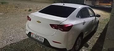 Chevrolet Onix: 2020 г., 1 л, Автомат, Бензин, Седан