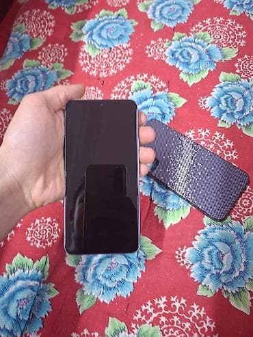 ош наушники: Samsung Galaxy S22, Б/у, 256 ГБ, цвет - Фиолетовый, 1 SIM — 2