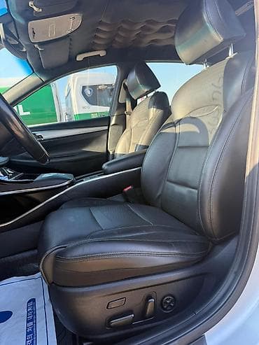 Hyundai Grandeur: 2020 г., Седан — 5