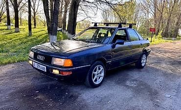 Унаа сатуу: Audi 90: 1988 г., 1.8 л, Кол менен иштөөчү, Бензин, Седан — 3