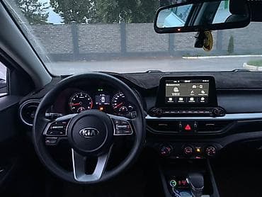 byd e3: Kia K3: 2019 г., Седан — 5