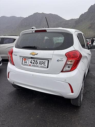 lexus ls600: Chevrolet Spark: 2017 г., 1 л, Автомат, Бензин, Хэтчбэк — 4