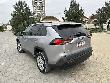 армянских номерах: Toyota RAV4: 2020 г., 2.5 л, Автомат, Бензин, Кроссовер — 2