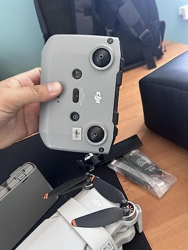 вертолет детский: DJI Mini 2 Fly More Combo — ультралёгкий квадрокоптер с набором — 2