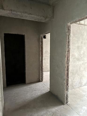 1 комната, 42 м², ул. Горького / Алматинка 3 этаж, ПСО (под самоотделку)