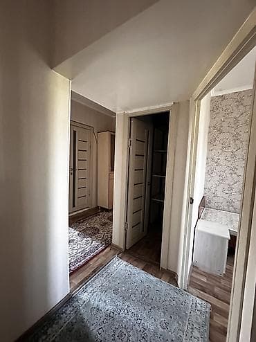 105 серия дом: 3 комнаты, 62 м², 105 серия, Восток-5 мкр 105 серия, 7 этаж, Старый ремонт — 8