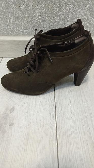 labubu бишкек: Женские ботильоны на шнуровке. - Материал: натуральная замша; задник — 8