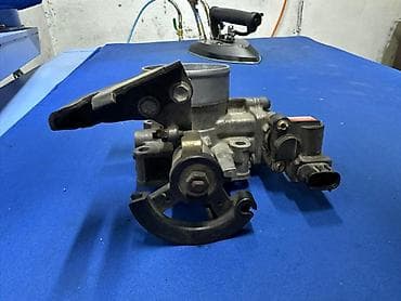 Автозапчасти: Дроссельная заслонка Toyota 2003 г., Б/у, Оригинал, Япония — 9