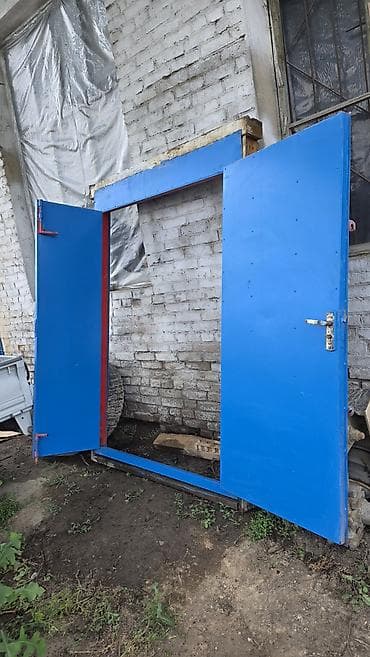 клей по металлу: Дверь для хозяйственных помещений и складов, Б/у, Металлическая, Двухстворчатая — 5