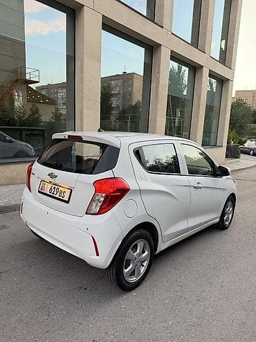 shevralet spark: Chevrolet Spark: 2020 г., 1 л, Автомат, Бензин, Хэтчбэк — 4