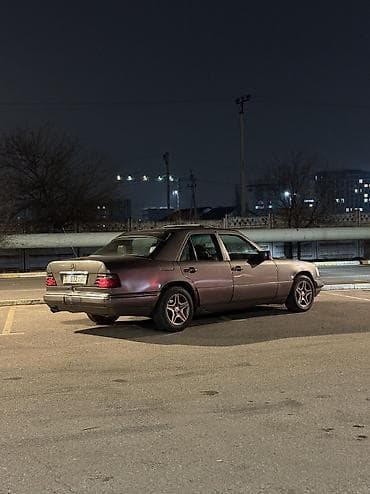 e124: Mercedes-Benz E-Class: 1994 г., 2 л, Ручные, Бензин — 3