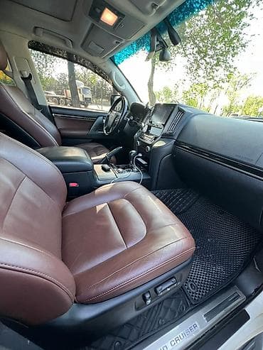 тайота noax: Toyota Land Cruiser: 2019 г., 4.6 л, Автомат, Бензин, Внедорожник — 3