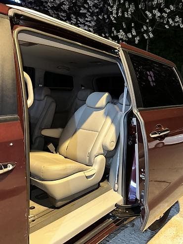Транспорт: Kia Carnival: 2019 г., 2.2 л, Дизель, Вэн/Минивэн — 4