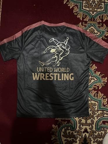 nike tech flece: Футболка United World Wrestling - Спортивная футболка с официальной — 1