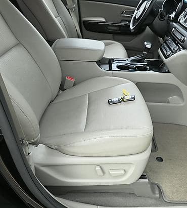 900: Kia Carnival: 2019 г., 2.2 л, Автомат, Дизель, Минивэн — 7