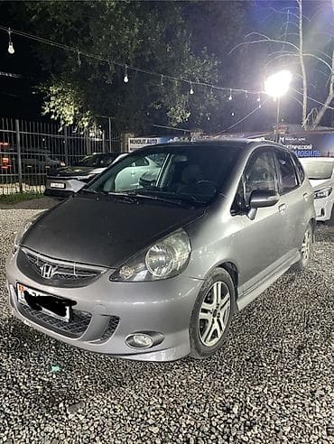 Honda Fit: 2007 г., 1.5 л, Автомат, Бензин, Хэтчбэк at lalafo.kg Honda Fit: 2007 г., 1.5 л, Автомат, Бензин, Хэтчбэк