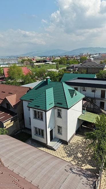 продаю дом с пригородное: 🏡 Продаётся уютный 2-этажный дом в ж/м Кок-Жар Просторный дом — 6