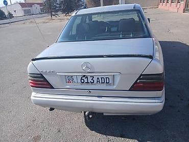 аудио усилитель: Mercedes-Benz W124: 1993 г., 2 л, Механика, Бензин, Седан — 7