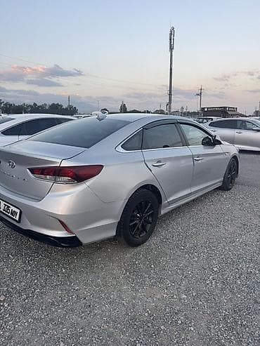 cruiser 80: Hyundai Sonata: 2017 г., Седан — 3
