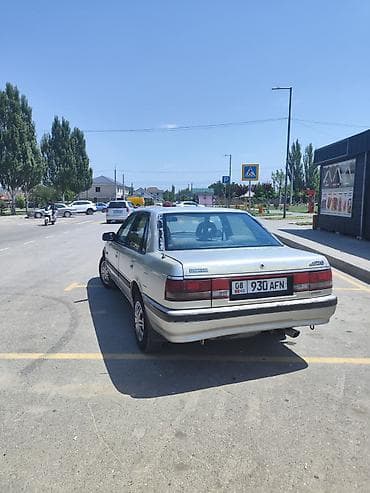 626: Mazda 626: 1990 г., 2 л, Механика, Бензин, Седан — 3