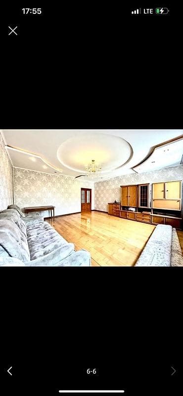 брус дома: Продаётся просторный кирпичный дом с мансардой и балконом. - Материал — 2